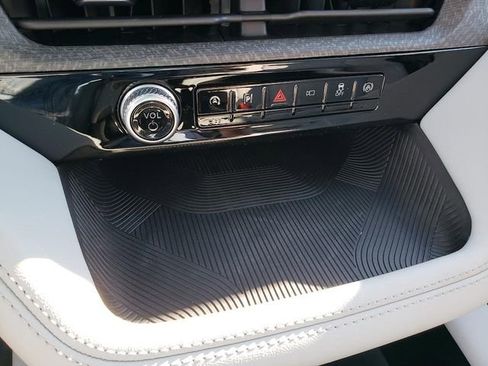 New 2026 Ford Explorer Platinum w/ LUX Leather Package image 20