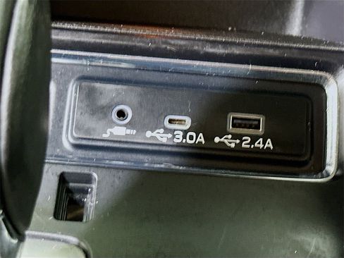 Used 2023 Subaru Ascent Premium w/ Convenience Package image 23