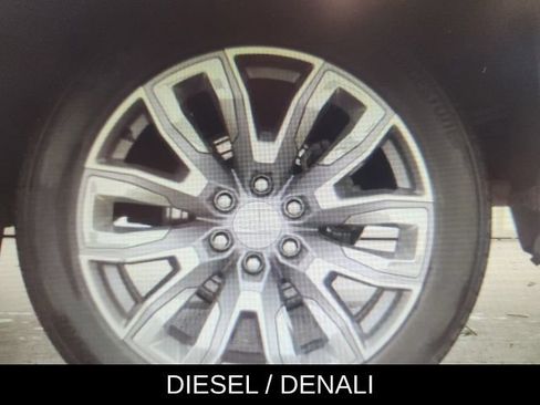 Used 2023 GMC Sierra 1500 Denali w/ Denali Reserve Package AWD/4WD image 13