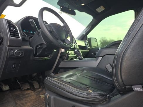 Used 2015 Ford F150 XLT w/ Equipment Group 302A Luxury image 9