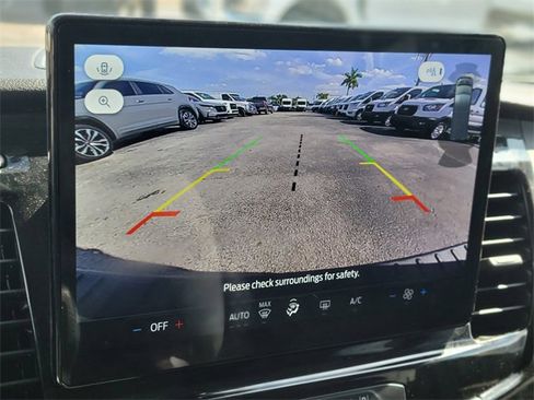 Used 2023 Ford Transit 350 XLT image 27