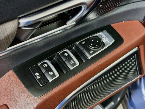 Used 2024 Kia Telluride SX Prestige AWD/4WD image 19