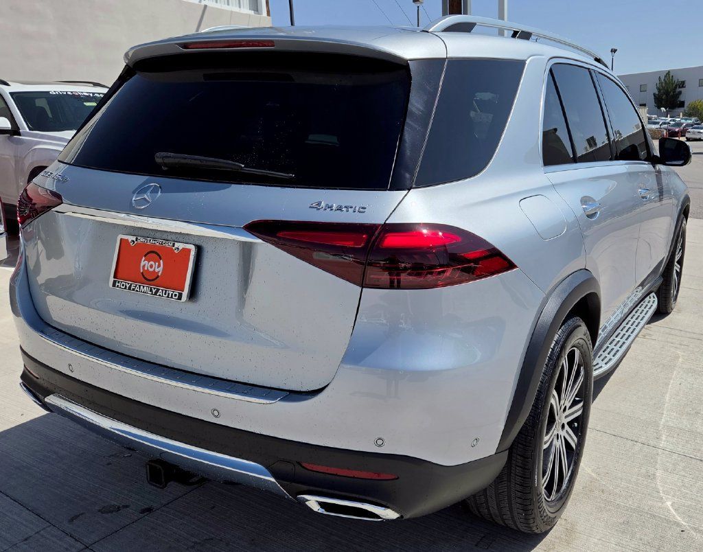 Used 2025 Mercedes-Benz GLE 450e 4MATIC image 9