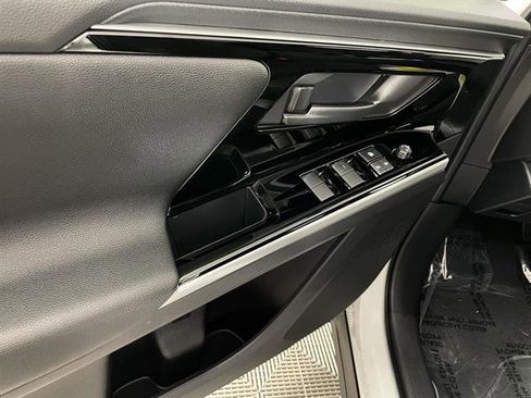 Certified 2025 Toyota bZ4X AWD w/ Weather Package image 19