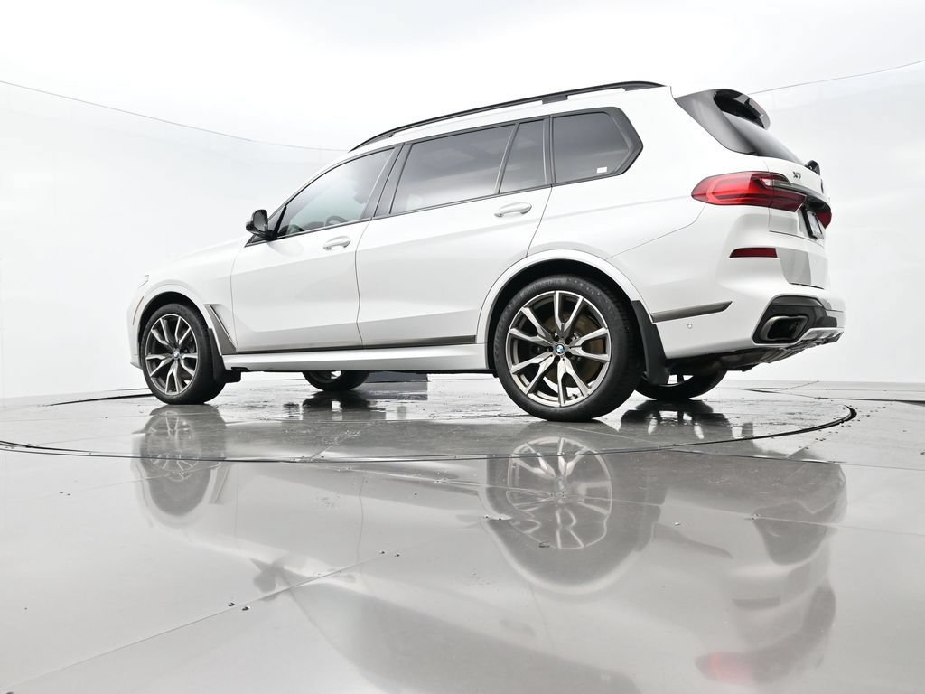 Used 2021 BMW X7 M50i w/ Dynamic Handling Package AWD/4WD image 55