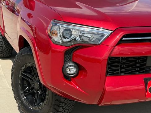 Used 2023 Toyota 4Runner SR5 Premium w/ Moonroof Package RWD image 4