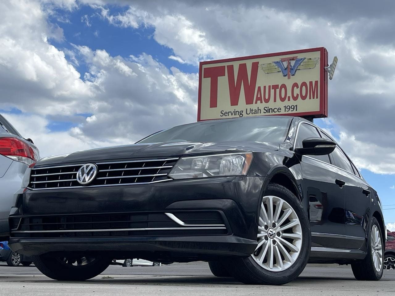 Used 2016 Volkswagen Passat 1.8T SE FWD image 1