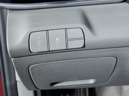 Certified 2024 Hyundai Elantra SEL FWD image 10
