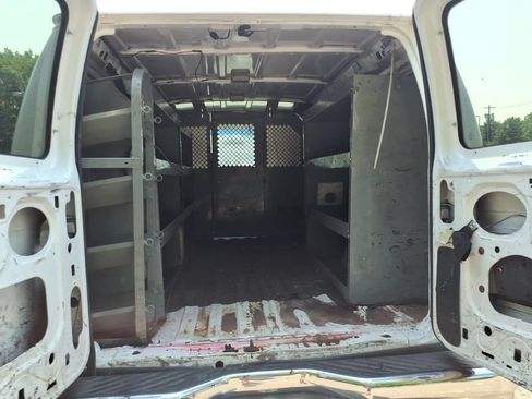 Used 2011 Ford E-250 and Econoline 250 w/ Commercial Cargo Van Pkg RWD image 12