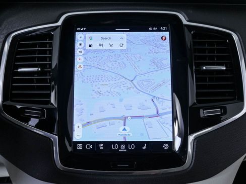 Used 2023 Volvo XC90 B6 Plus AWD/4WD image 14