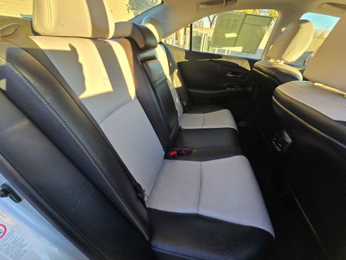 Used 2010 Lexus HS 250h image 14