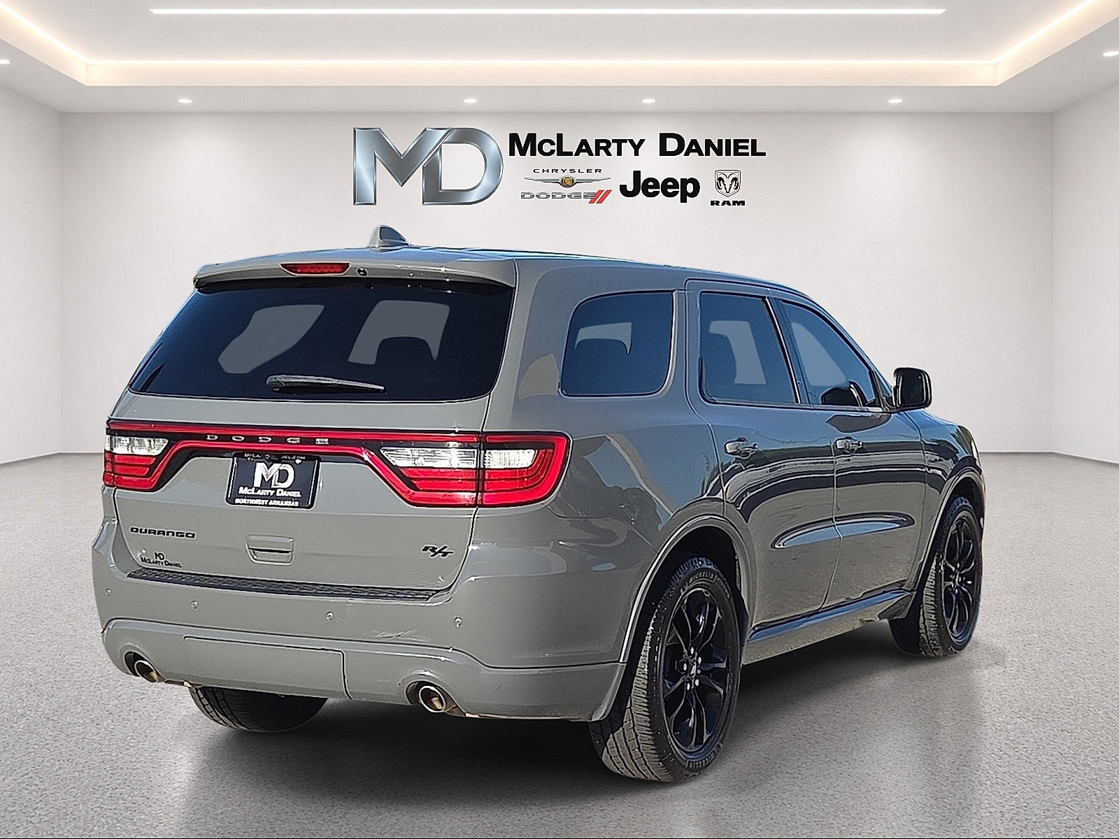 Used 2020 Dodge Durango R/T w/ Blacktop Package RWD image 5