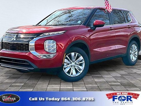 New 2026 Mitsubishi Outlander ES image 1