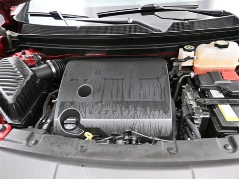 Used 2023 Chevrolet Traverse LT w/ LT Premium Package image 31