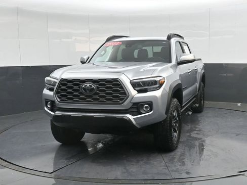 Used 2022 Toyota Tacoma TRD Off-Road image 6