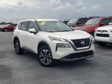 Used 2021 Nissan Rogue SV image 2