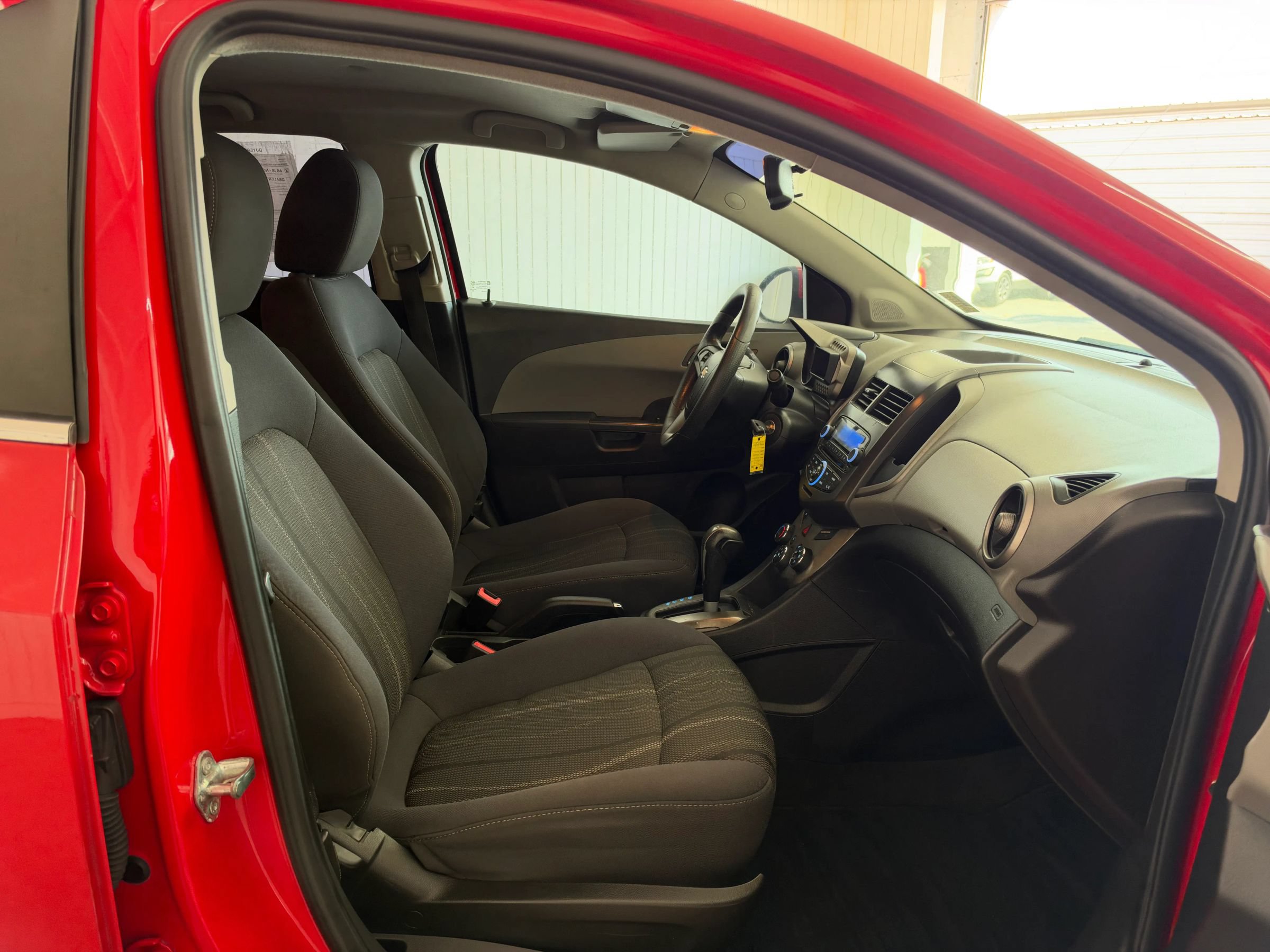 Used 2015 Chevrolet Sonic LT FWD image 10