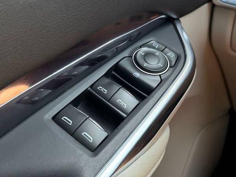 Used 2021 Cadillac XT4 Luxury FWD image 29