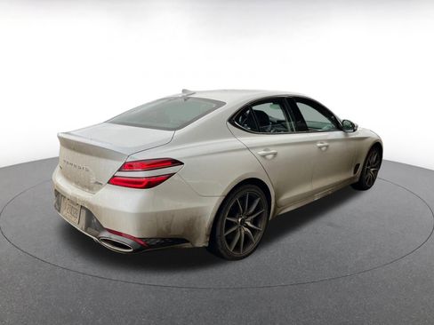 Used 2025 Genesis G70 2.5T image 7