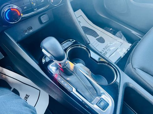 Used 2024 Buick Encore GX Sport Touring image 26