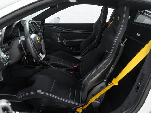 Used 2015 Ferrari 458 Speciale Coupe RWD image 5