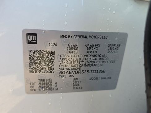 Used 2025 Buick Enclave Sport Touring w/ Power Package AWD/4WD image 21