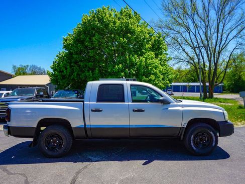 Used 2006 Dodge Dakota ST AWD/4WD image 2