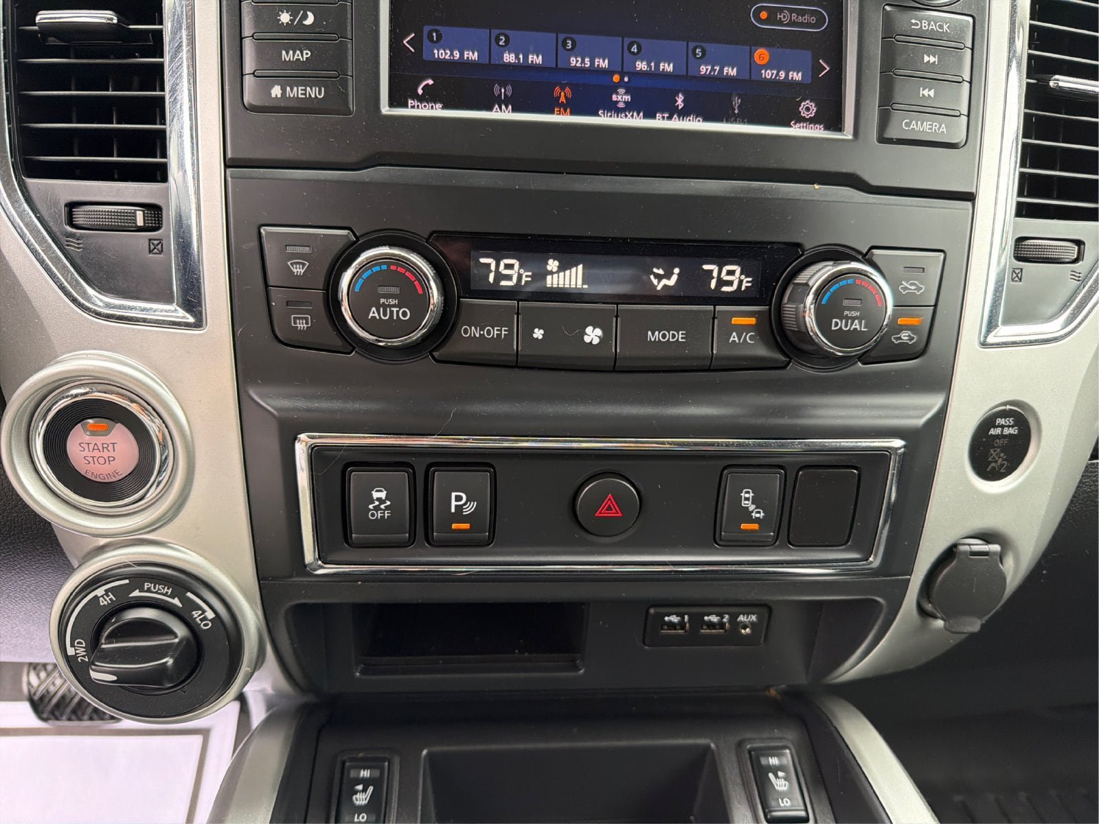 Used 2019 Nissan Titan SV w/ SV Convenience Package AWD/4WD image 27