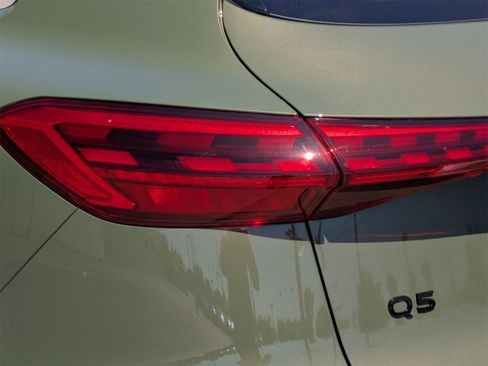 New 2025 Audi Q5 Premium Plus image 14