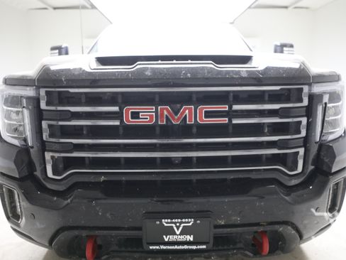 Used 2022 GMC Sierra 2500 AT4 w/ AT4 Premium Plus Package AWD/4WD image 7
