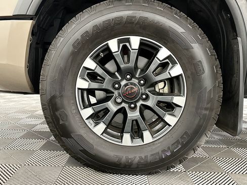 Used 2024 Nissan Titan PRO-4X w/ Pro-4x Convenience Package image 31
