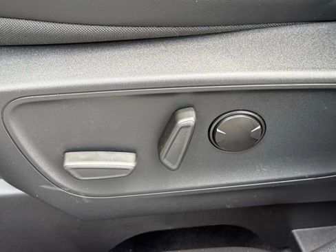 New 2025 Ford Escape ST-Line w/ Cold Weather Package FWD image 24