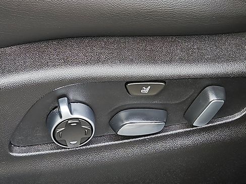 Used 2019 Cadillac XT4 Sport image 26