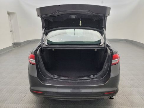 Used 2018 Ford Fusion SE w/ Fusion SE Technology Package image 29