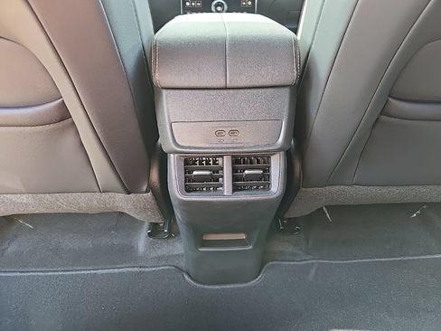 Used 2025 GMC Terrain Elevation w/ Elevation Premium Package AWD/4WD image 15