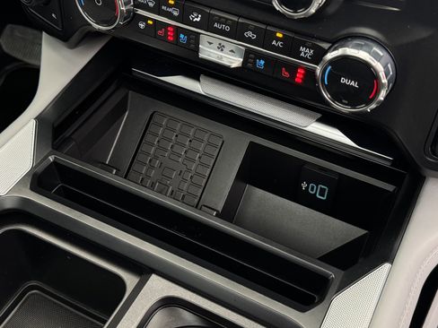 Used 2024 Ford F450 Limited w/ FX4 Off-Road Package image 37