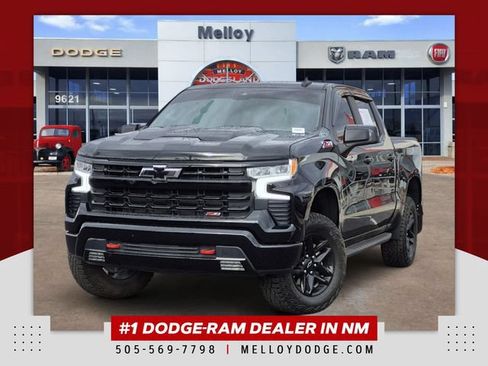 Used 2024 Chevrolet Silverado 1500 LT Trail Boss w/ Convenience Package II AWD/4WD image 1