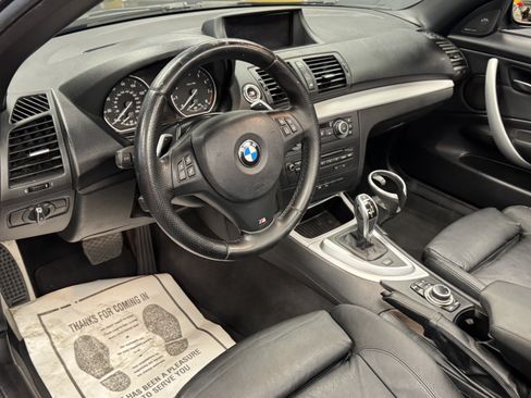 Used 2012 BMW 135i Convertible image 18