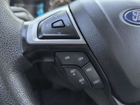 Used 2020 Ford Fusion SE FWD image 21