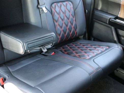 Used 2019 Ford F150 Lariat w/ Equipment Group 502A Luxury AWD/4WD image 62