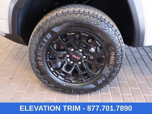 New 2026 GMC Canyon Elevation AWD/4WD image 12