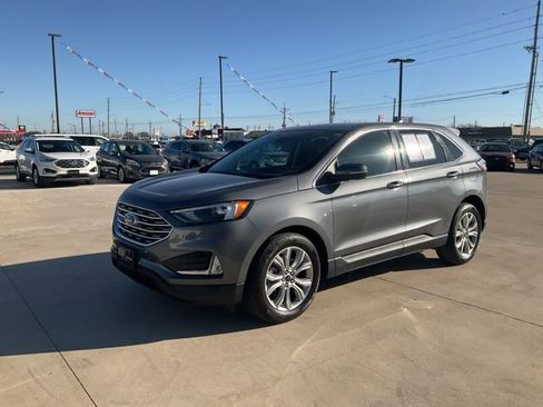 Used 2024 Ford Edge Titanium image 37