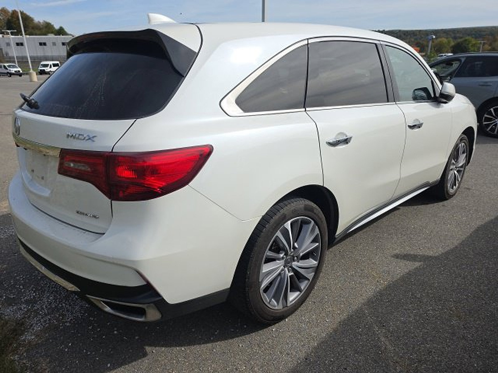Used 2018 Acura MDX w/ Technology Package AWD/4WD image 5