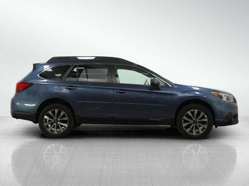 Used 2015 Subaru Outback 3.6R Limited image 6