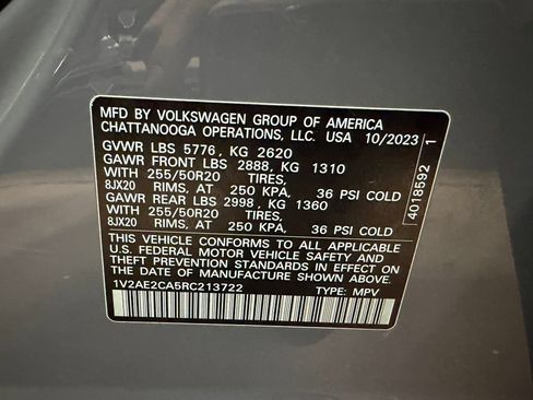 Used 2024 Volkswagen Atlas Cross Sport SEL R-Line AWD/4WD image 54