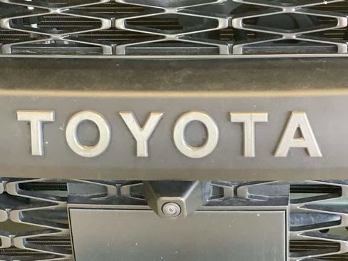 Used 2022 Toyota 4Runner TRD Pro AWD/4WD image 10
