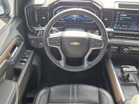 Certified 2023 Chevrolet Silverado 1500 High Country w/ Z71 Off-Road Package image 11