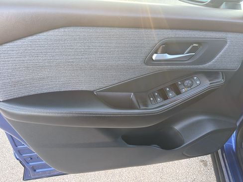 Certified 2023 Nissan Rogue SV AWD/4WD image 13