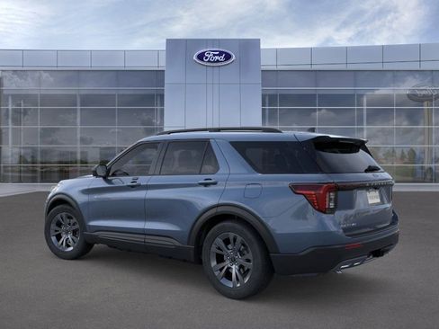 New 2026 Ford Explorer Active AWD/4WD image 4
