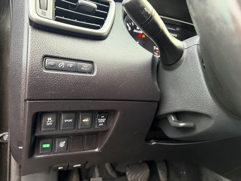 Used 2015 Nissan Rogue SL w/ SL Premium Package image 28